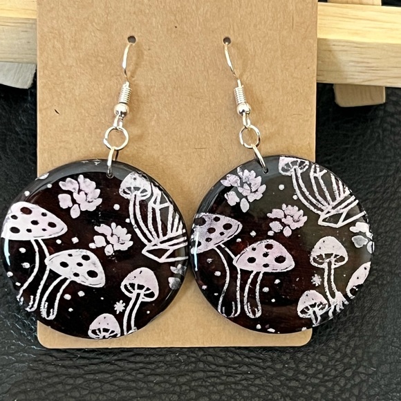 Black mushroom - Picture 1 of 1